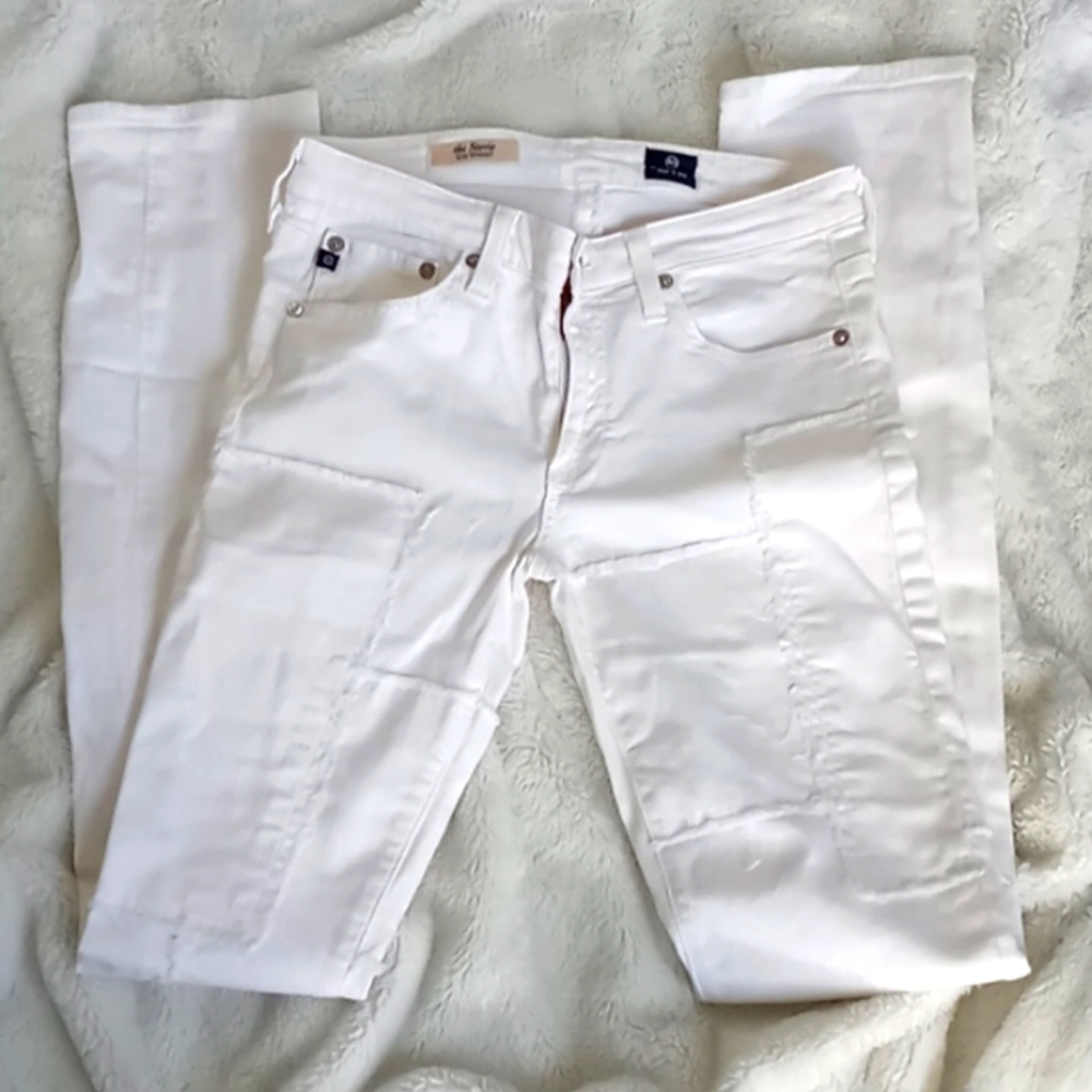 AG Adriano Goldschmied jeans The Stevie Slim Straight white, size 26R, patches